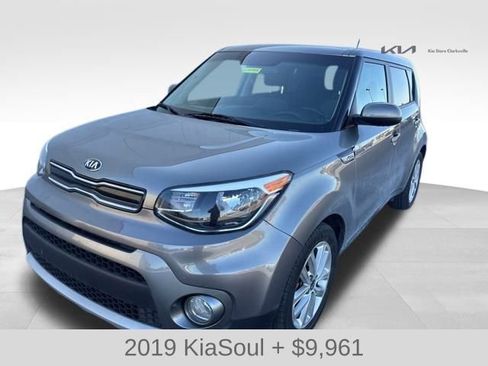 Used 2019 Kia Soul + image 4
