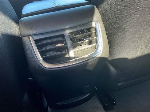 Used 2024 Chevrolet Malibu LT image 10