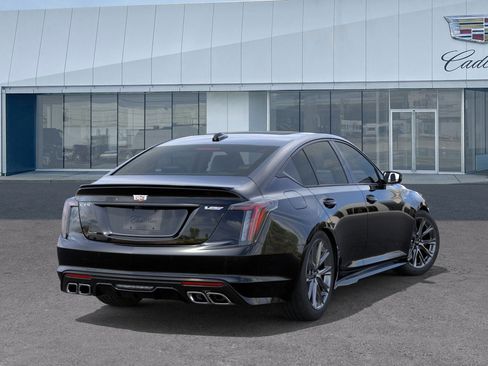 New 2026 Cadillac CT5 V image 4