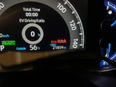 Used 2025 Toyota RAV4 LE image 40