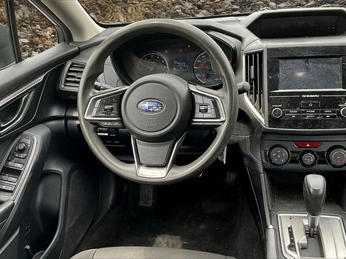 Used 2019 Subaru Impreza 2.0i image 5