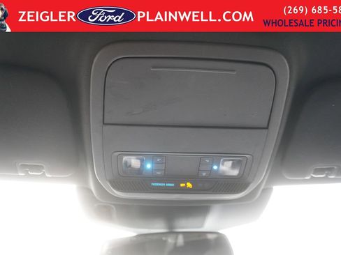 Used 2020 Ford Explorer XLT w/ Comfort Package image 31