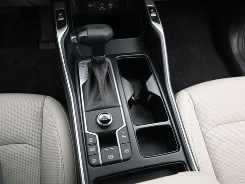 Used 2025 Kia Sorento S w/ Panoramic Sunroof Package FWD image 7