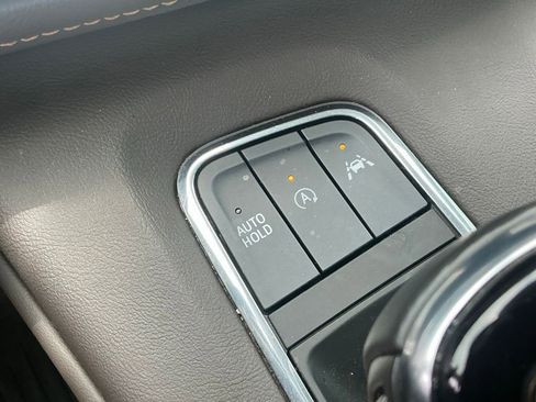 Used 2023 Cadillac Escalade Premium Luxury w/ Performance Package AWD/4WD image 58