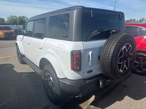 Used 2023 Ford Bronco Outer Banks AWD/4WD image 15