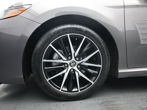 Used 2023 Toyota Camry SE image 12