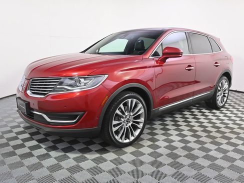 Used 2016 Lincoln MKX Reserve w/ Technology Package AWD/4WD image 2