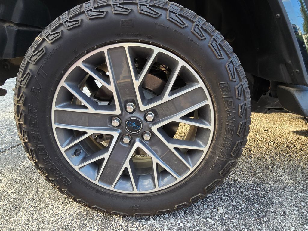 Used 2024 Jeep Wrangler High Altitude AWD/4WD image 19