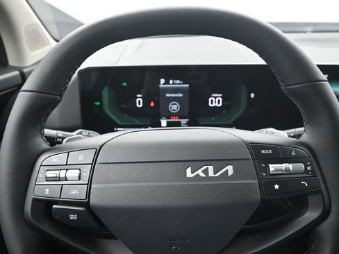 New 2026 Kia Sportage LX image 15