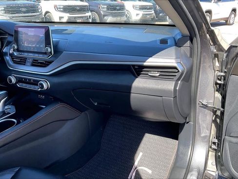 Used 2024 Nissan Altima 2.5 SR image 20