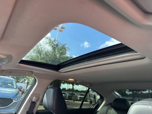 Used 2015 INFINITI Q50 Premium w/ Navigation Package RWD image 10