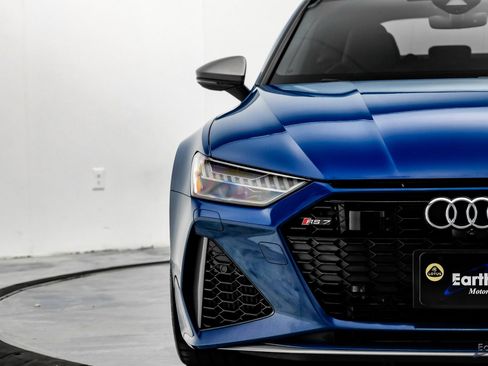 Used 2024 Audi RS 7 Performance w/ Executive Package image 27