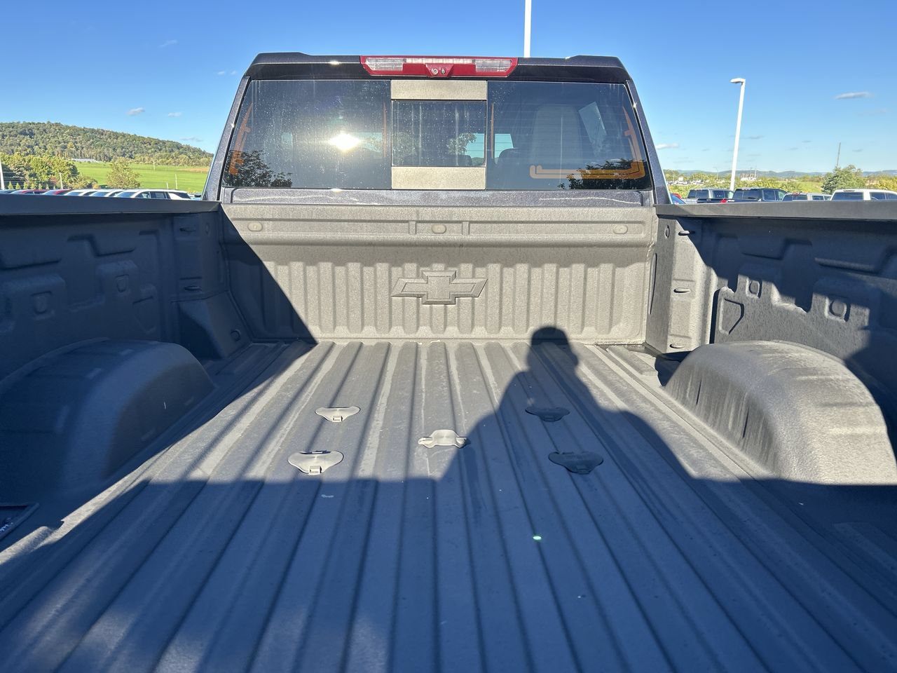 Used 2024 Chevrolet Silverado 3500 LTZ w/ LTZ Convenience Package AWD/4WD image 9