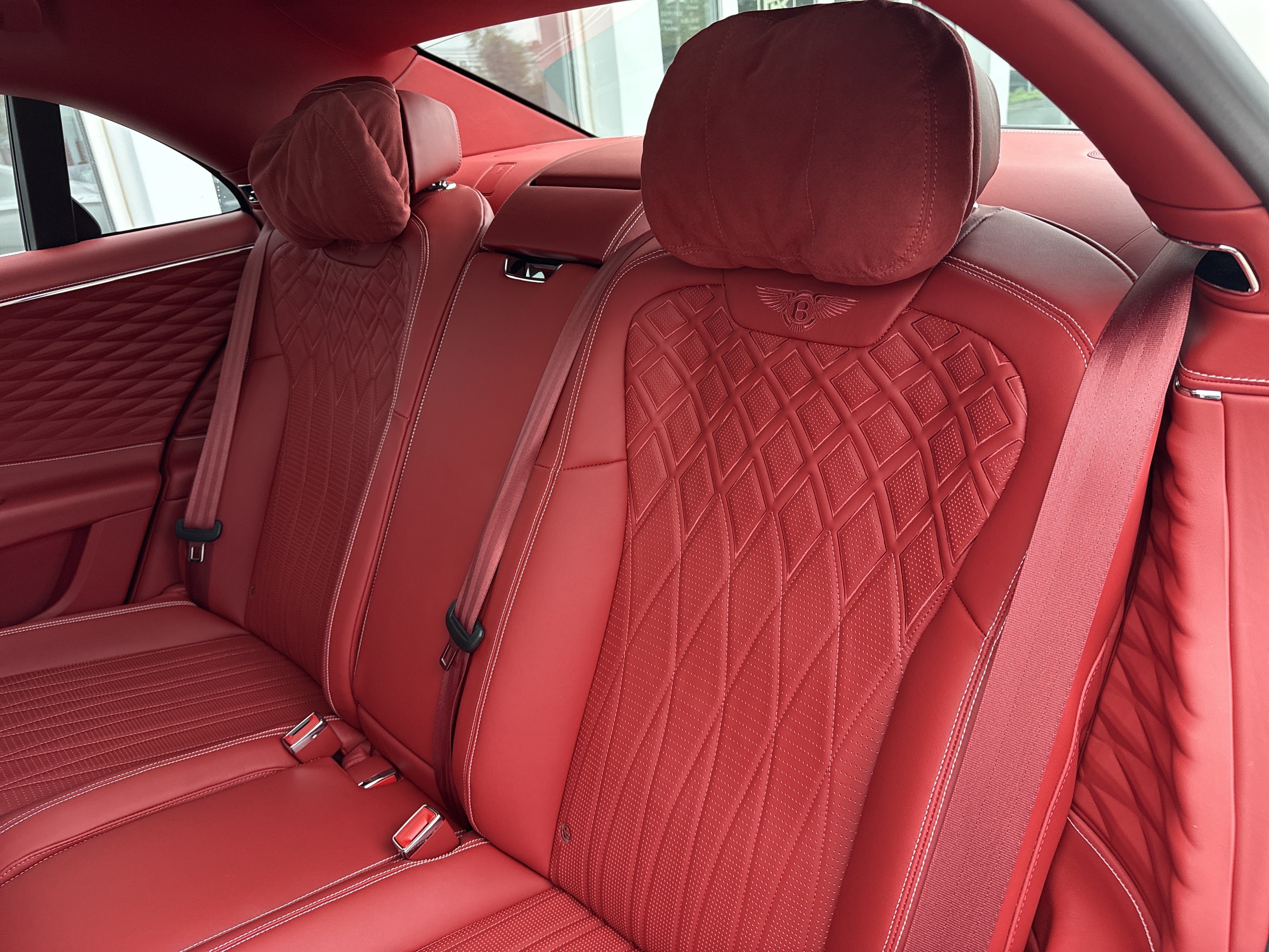 Used 2023 Bentley Flying Spur Azure AWD/4WD image 42
