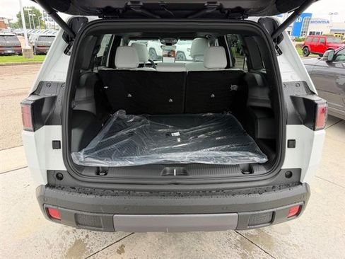 New 2026 Jeep Cherokee Limited AWD/4WD image 6