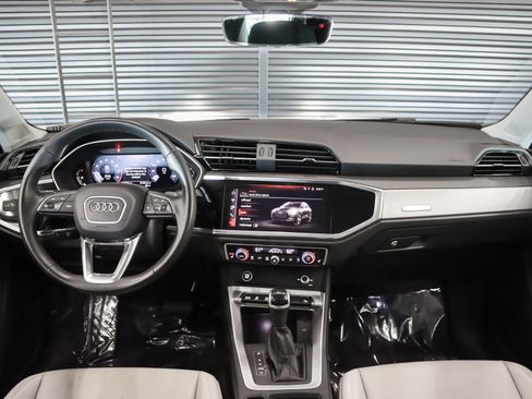 Used 2023 Audi Q3 2.0T Premium w/ Convenience Package image 10