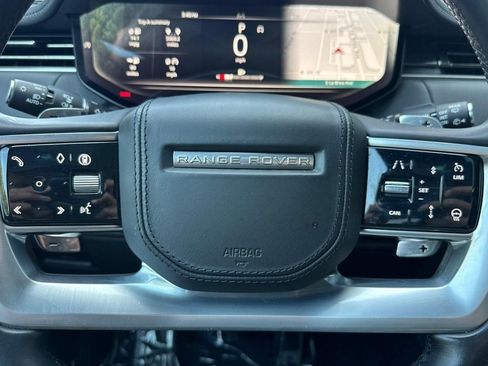 Used 2024 Land Rover Range Rover SE AWD/4WD image 18