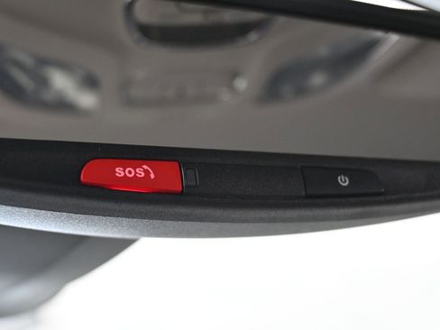 Used 2022 Jeep Compass Limited w/ Sun and Sound Group image 28