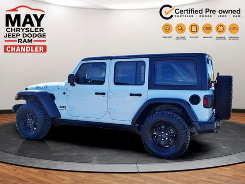 Used 2024 Jeep Wrangler Willys image 3