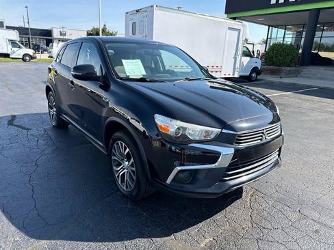 Used 2017 Mitsubishi Outlander Sport ES FWD image 2