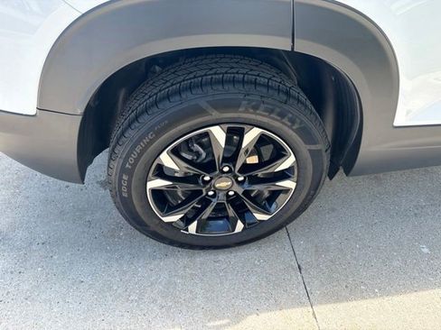 Certified 2023 Chevrolet TrailBlazer LT FWD image 6