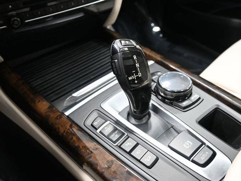 Used 2015 BMW X5 xDrive50i image 25