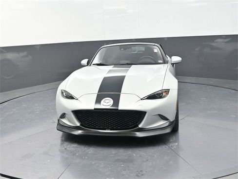 Used 2016 MAZDA MX-5 Miata Grand Touring image 2