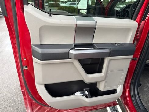 Used 2022 Ford F250 XLT w/ XLT Premium Package AWD/4WD image 23
