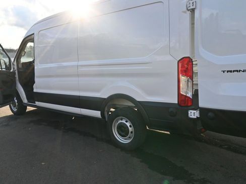 New 2026 Ford Transit 250 148 Medium Roof image 84