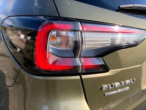 Used 2021 Subaru Outback Premium AWD/4WD image 28