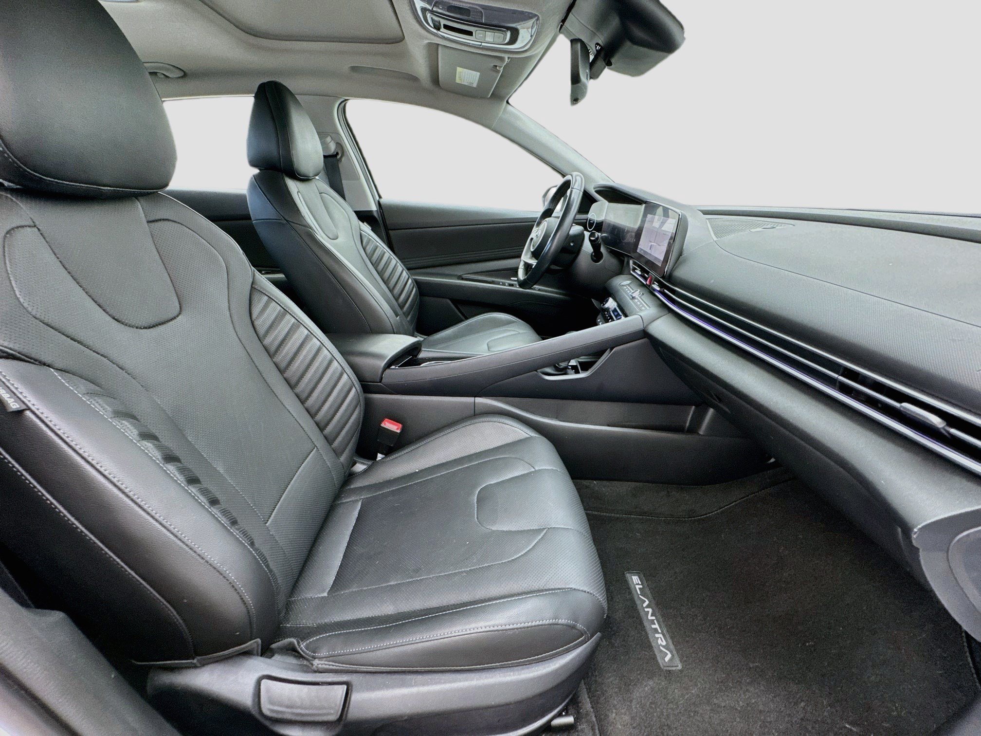 Used 2021 Hyundai Elantra Limited FWD image 19