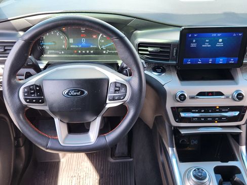 Used 2023 Ford Explorer Timberline w/ Timberline Technology Package AWD/4WD image 28