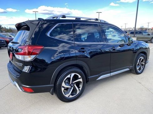 Used 2022 Subaru Forester Touring w/ Popular Package #2 image 5