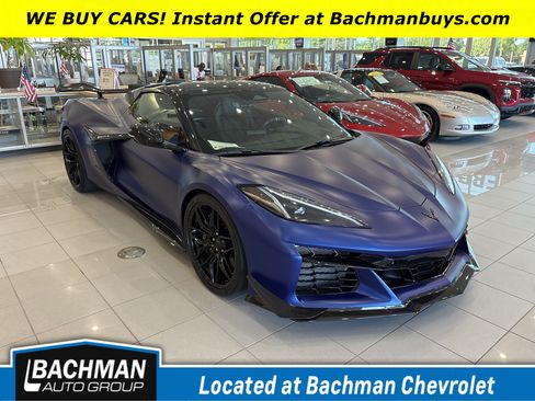 Used 2025 Chevrolet Corvette Z06 w/ Z07 Performance Package RWD image 1