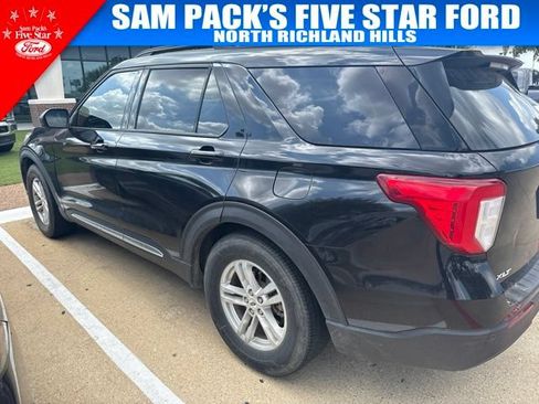 Used 2021 Ford Explorer XLT RWD image 6