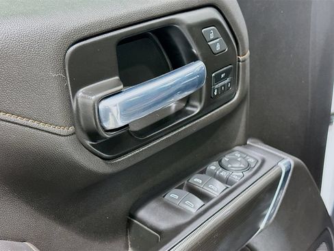 Used 2022 GMC Sierra 2500 AT4 w/ AT4 Preferred Package AWD/4WD image 18