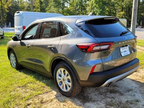 Used 2024 Ford Escape Active image 9