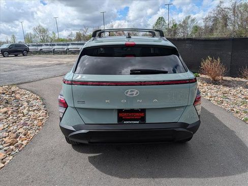 Certified 2024 Hyundai Kona SEL AWD/4WD image 4