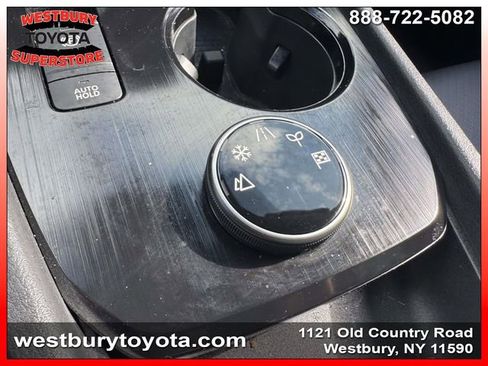 Used 2023 Nissan Rogue SV w/ SV Premium B Package image 31