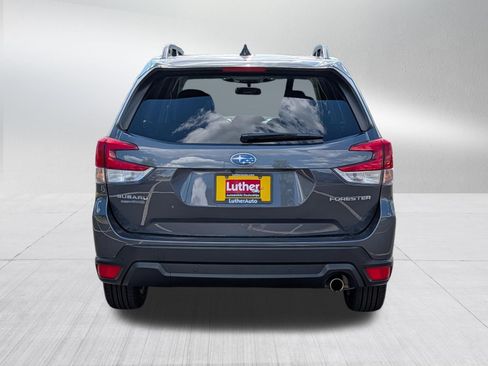 Used 2024 Subaru Forester Limited AWD/4WD image 6