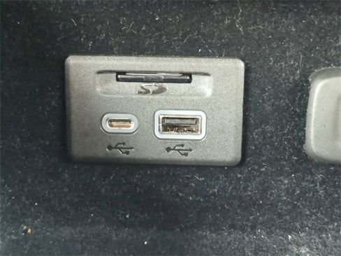 Used 2022 Cadillac XT4 Sport w/ Enhanced Visibility Package image 21