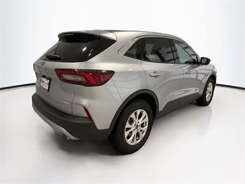 Used 2023 Ford Escape Active image 6