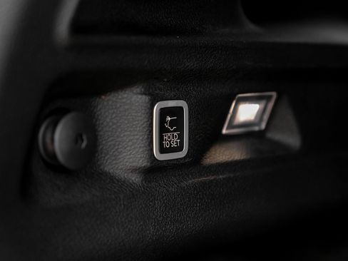 Used 2023 Jeep Grand Cherokee L Limited image 65