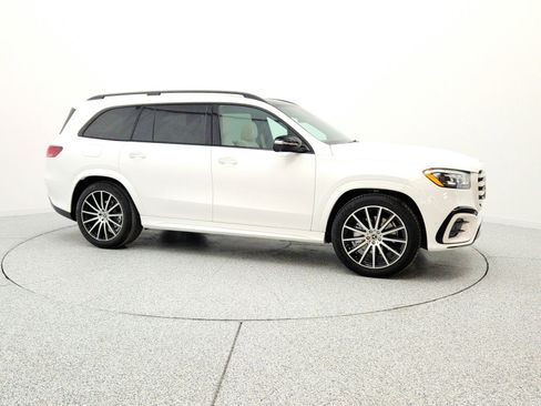 Certified 2024 Mercedes-Benz GLS 450 4MATIC image 4