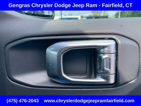 Certified 2025 Jeep Wrangler Unlimited Sahara AWD/4WD image 18