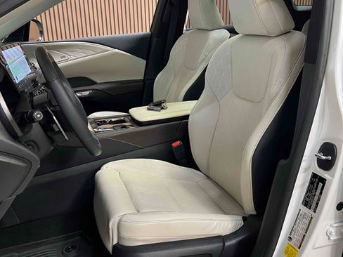 Used 2023 Lexus RX 350 w/ Cold Area Package AWD/4WD image 40