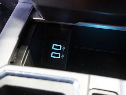 Used 2018 Ford F150 XLT w/ Equipment Group 302A Luxury image 19