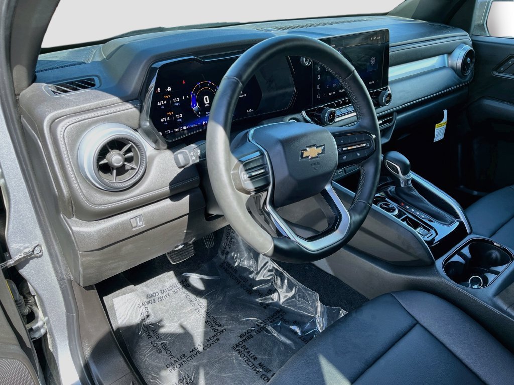 Used 2025 Chevrolet Colorado LT w/ LT Convenience Package AWD/4WD image 9