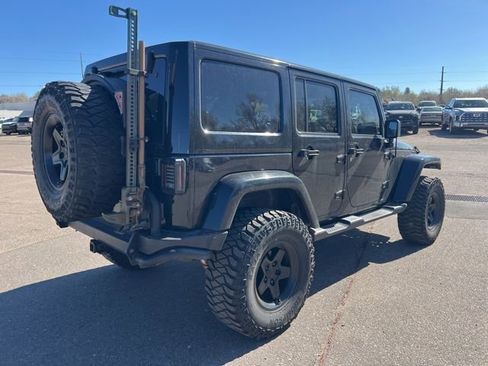Used 2016 Jeep Wrangler Unlimited Sahara image 6