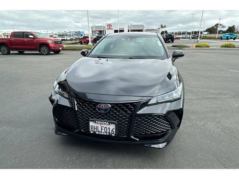 Used 2019 Toyota Avalon XSE w/ All Weather Liner Package FWD image 5